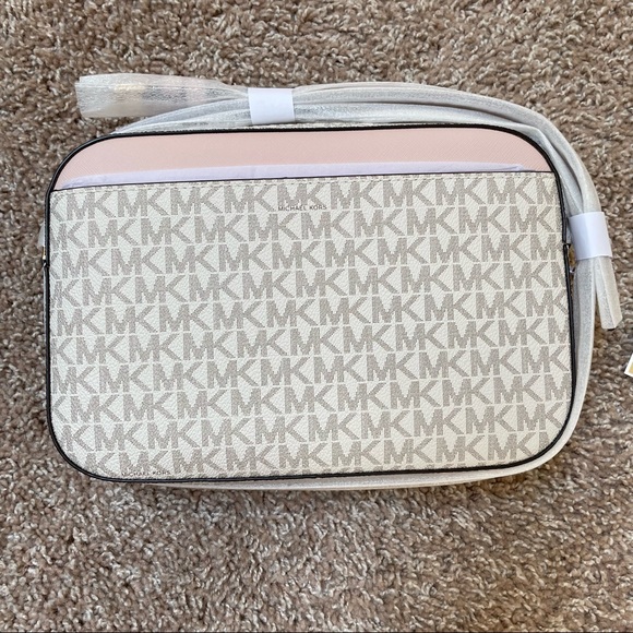 SOLD ✨ Michael Kors Jet Set Logo Crossbody Purse - Picture 5 of 14